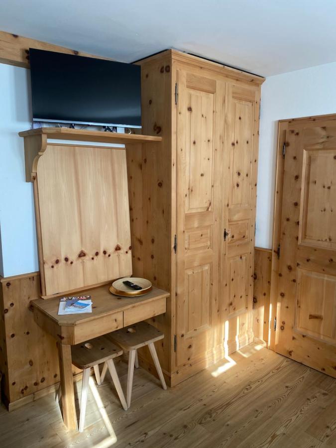 Relaxing Confortable Studio, Heated Garage, Skiroom Samedan Luaran gambar