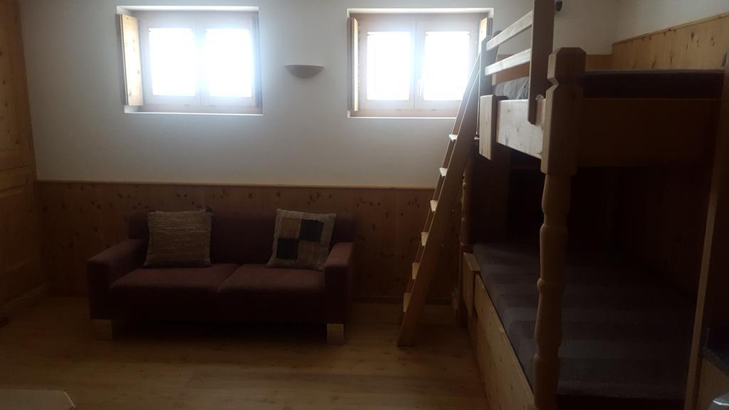 Relaxing Confortable Studio, Heated Garage, Skiroom Samedan Luaran gambar