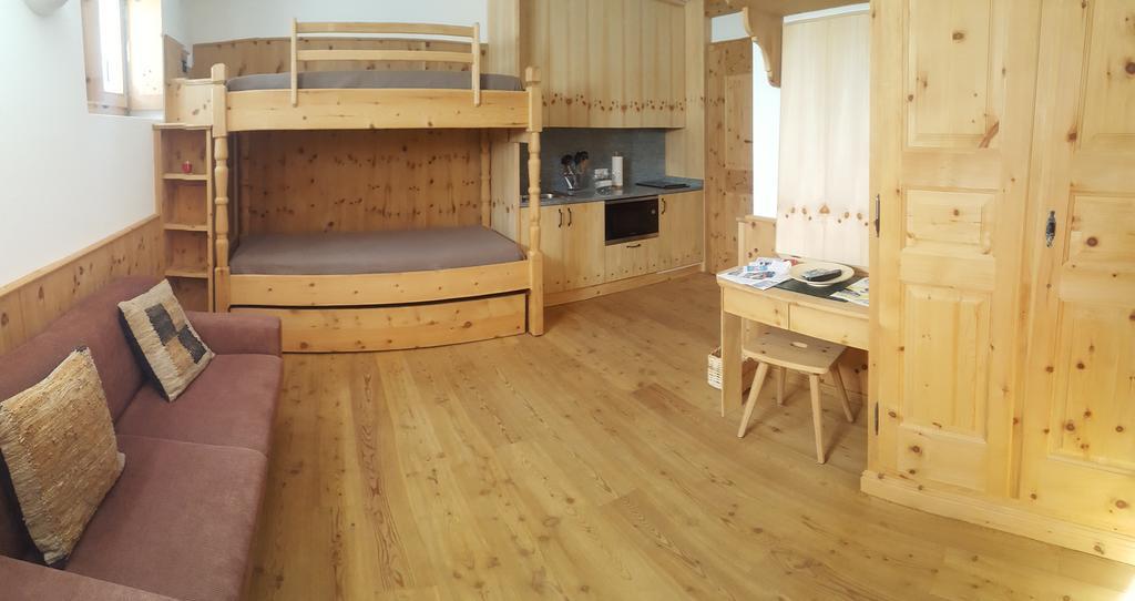 Relaxing Confortable Studio, Heated Garage, Skiroom Samedan Luaran gambar