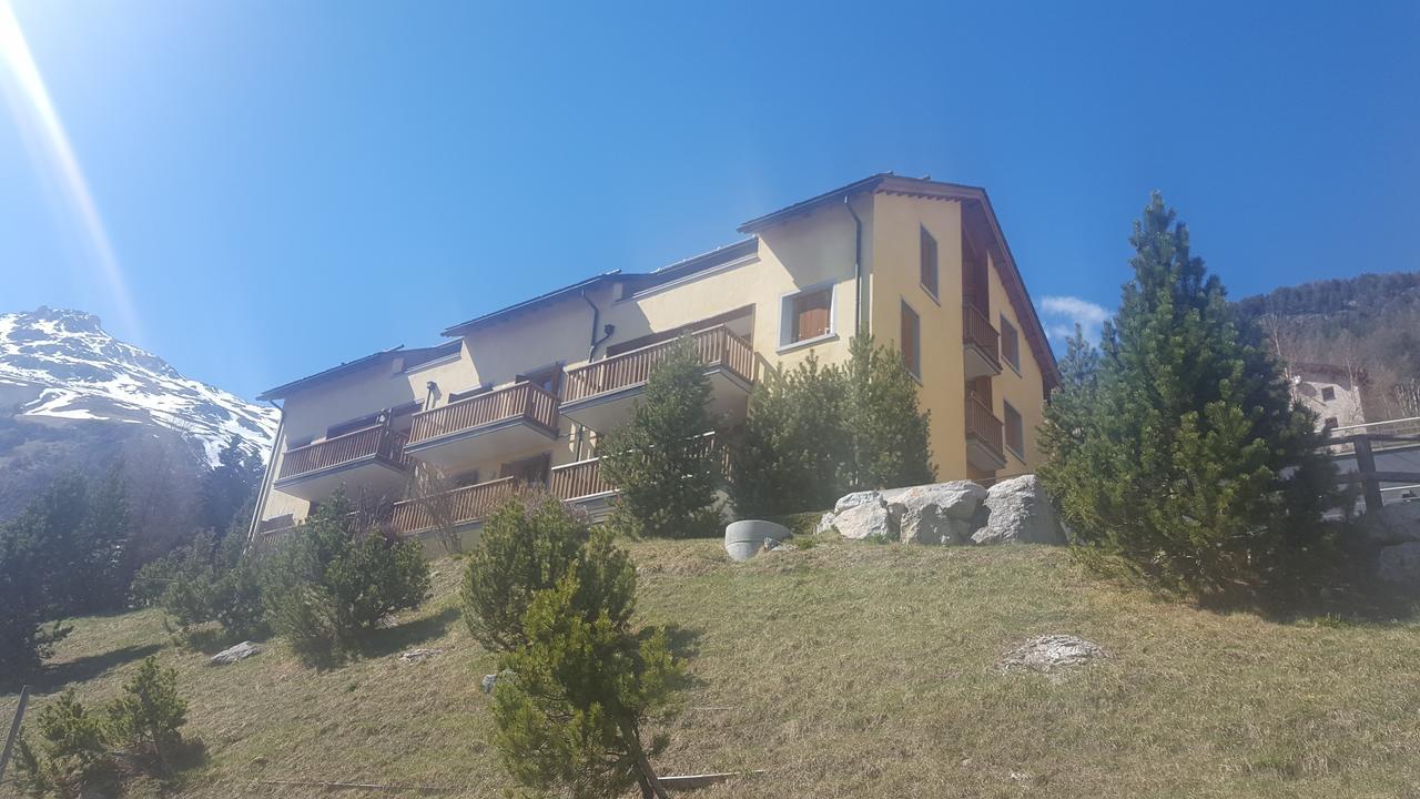 Relaxing Confortable Studio, Heated Garage, Skiroom Samedan Luaran gambar